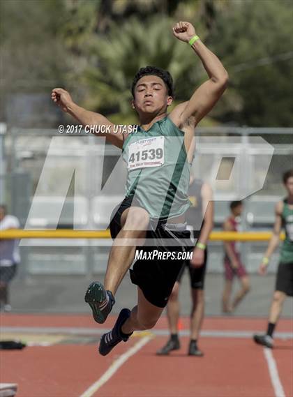 Thumbnail 3 in Simi Valley Track and Field Invitational (Boys Events) photogallery.