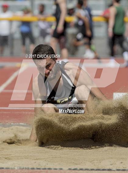Thumbnail 2 in Simi Valley Track and Field Invitational (Boys Events) photogallery.