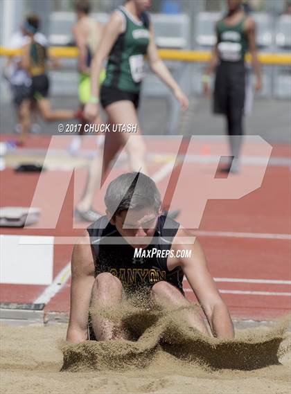 Thumbnail 1 in Simi Valley Track and Field Invitational (Boys Events) photogallery.