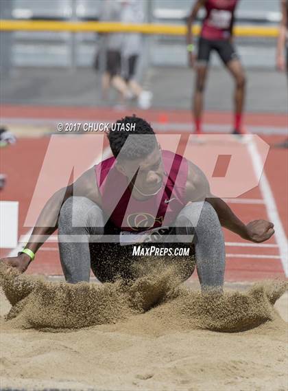 Thumbnail 3 in Simi Valley Track and Field Invitational (Boys Events) photogallery.