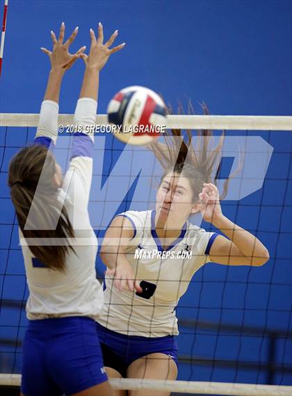 Thumbnail 2 in Boswell vs Byron Nelson photogallery.