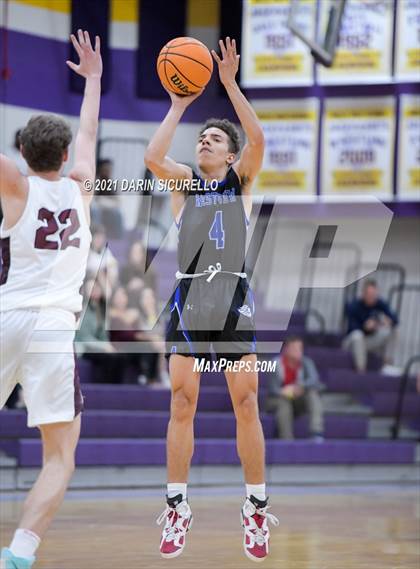 Thumbnail 3 in Desert Mountain vs. Westview (Fear the Hop Tournament) photogallery.
