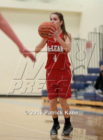Thumbnail 2 in McLean @ Yorktown photogallery.