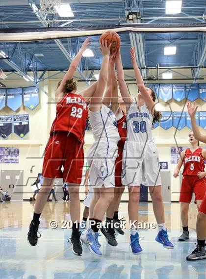 Thumbnail 1 in McLean @ Yorktown photogallery.