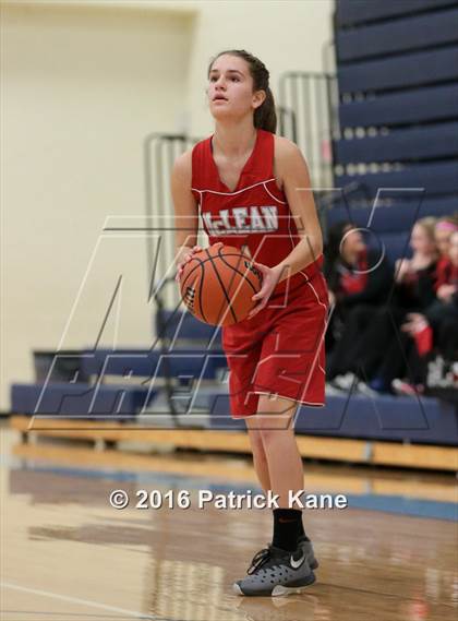 Thumbnail 1 in McLean @ Yorktown photogallery.