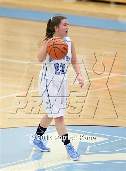 Thumbnail 3 in McLean @ Yorktown photogallery.