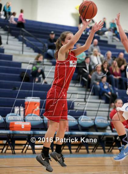 Thumbnail 3 in McLean @ Yorktown photogallery.