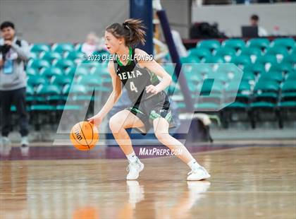 Thumbnail 2 in Holy Family vs Delta (CHSAA 4A Great 8) photogallery.