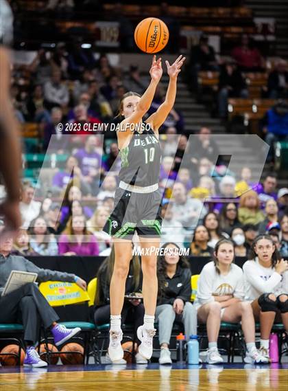 Thumbnail 1 in Holy Family vs Delta (CHSAA 4A Great 8) photogallery.