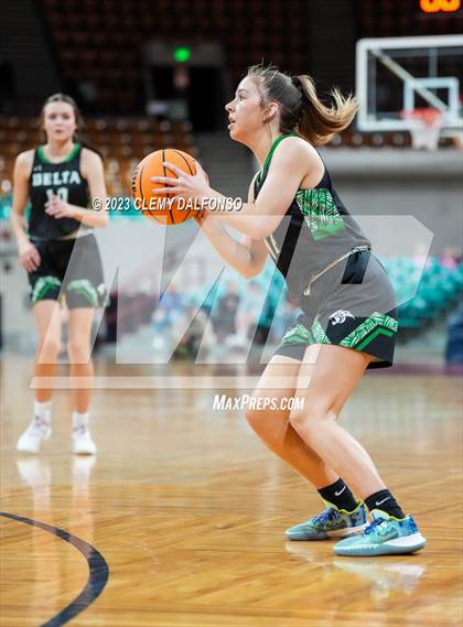 Thumbnail 1 in Holy Family vs Delta (CHSAA 4A Great 8) photogallery.