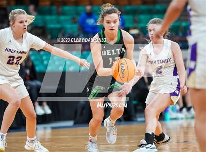 Thumbnail 2 in Holy Family vs Delta (CHSAA 4A Great 8) photogallery.