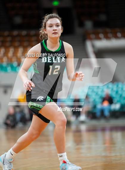 Thumbnail 1 in Holy Family vs Delta (CHSAA 4A Great 8) photogallery.
