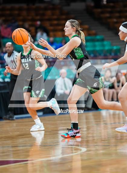 Thumbnail 3 in Holy Family vs Delta (CHSAA 4A Great 8) photogallery.