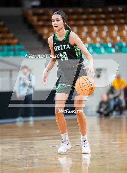Thumbnail 2 in Holy Family vs Delta (CHSAA 4A Great 8) photogallery.