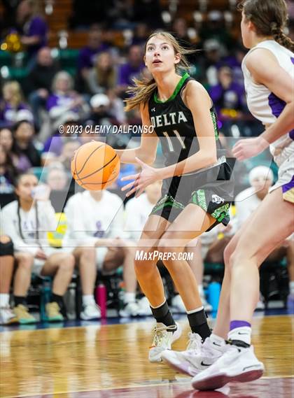 Thumbnail 2 in Holy Family vs Delta (CHSAA 4A Great 8) photogallery.