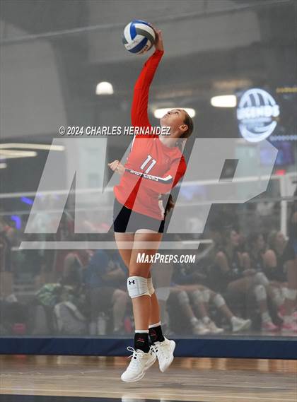 Thumbnail 2 in New Braunfels vs. Teague (Legends Invitational)  photogallery.