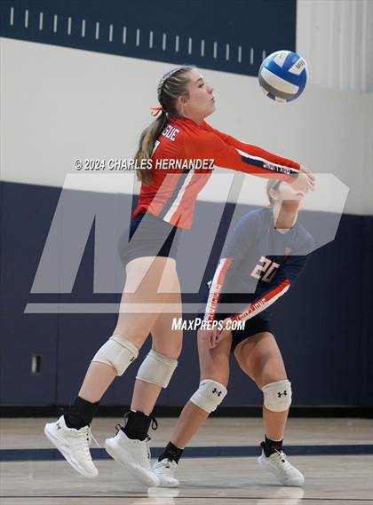 Thumbnail 2 in New Braunfels vs. Teague (Legends Invitational)  photogallery.