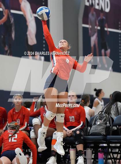 Thumbnail 1 in New Braunfels vs. Teague (Legends Invitational)  photogallery.
