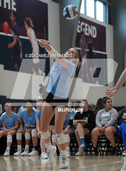 Thumbnail 2 in New Braunfels vs. Teague (Legends Invitational)  photogallery.