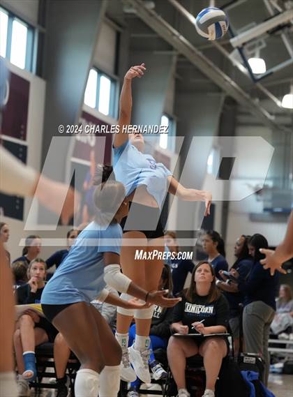 Thumbnail 1 in New Braunfels vs. Teague (Legends Invitational)  photogallery.