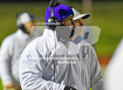 Thumbnail 1 in Harleton vs. Carlisle (UIL 2A Area Playoff) photogallery.
