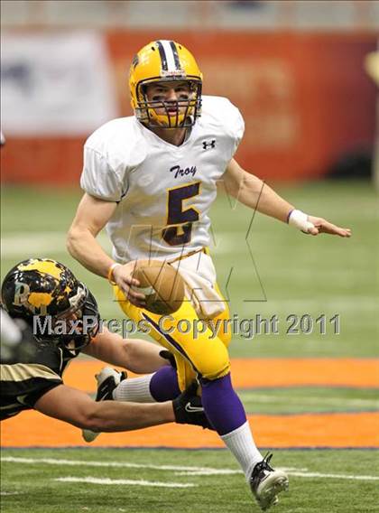 Thumbnail 1 in Troy vs. Rush-Henrietta (NYSPHSAA Class AA Final) photogallery.