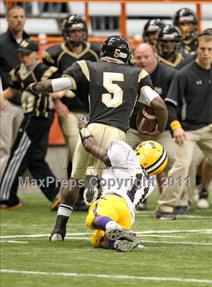 Thumbnail 3 in Troy vs. Rush-Henrietta (NYSPHSAA Class AA Final) photogallery.