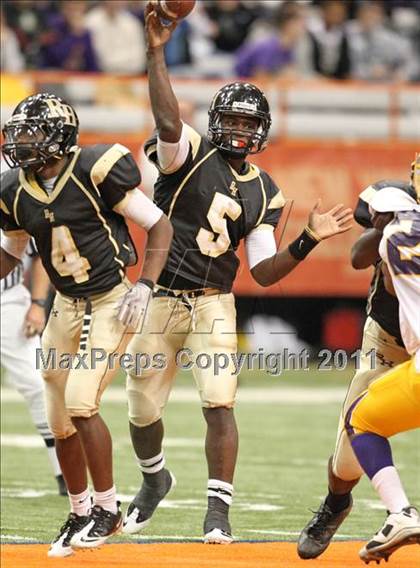 Thumbnail 2 in Troy vs. Rush-Henrietta (NYSPHSAA Class AA Final) photogallery.