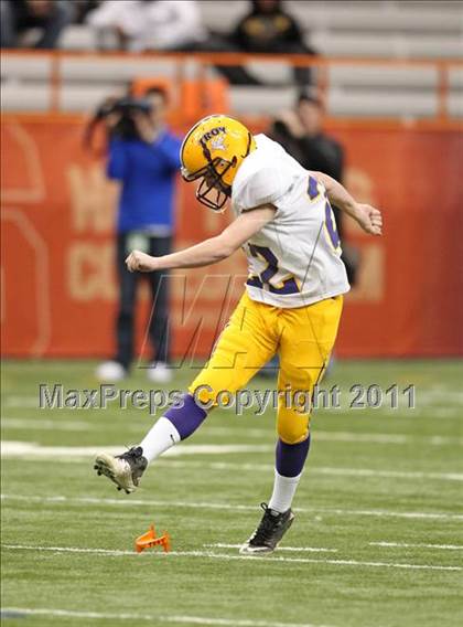 Thumbnail 2 in Troy vs. Rush-Henrietta (NYSPHSAA Class AA Final) photogallery.