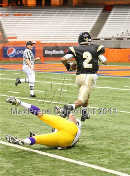 Thumbnail 3 in Troy vs. Rush-Henrietta (NYSPHSAA Class AA Final) photogallery.