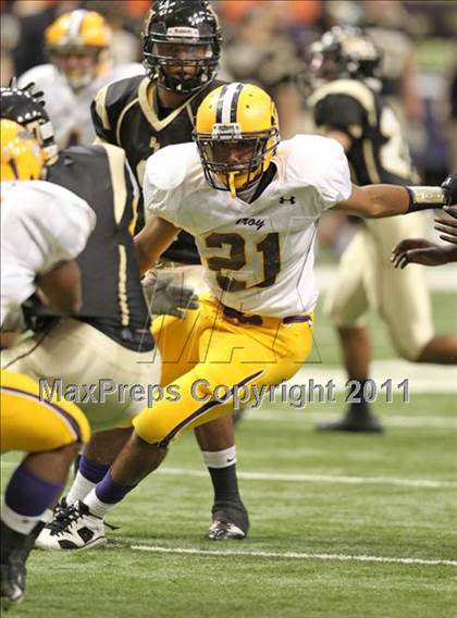 Thumbnail 1 in Troy vs. Rush-Henrietta (NYSPHSAA Class AA Final) photogallery.