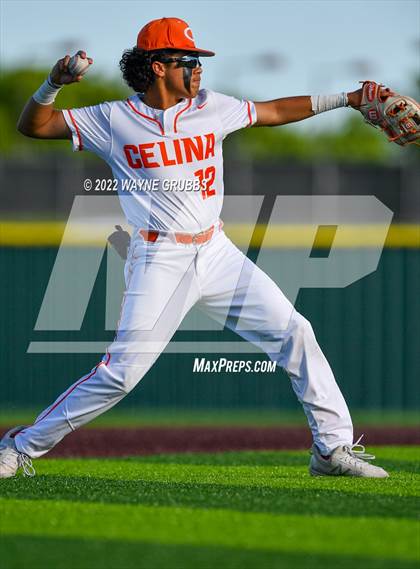Thumbnail 1 in Spring Hill vs. Celina (UIL 4A Region II Final Game 2) photogallery.