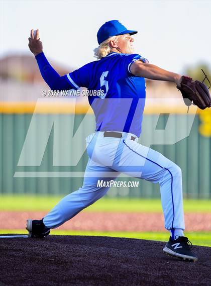 Thumbnail 2 in Spring Hill vs. Celina (UIL 4A Region II Final Game 2) photogallery.