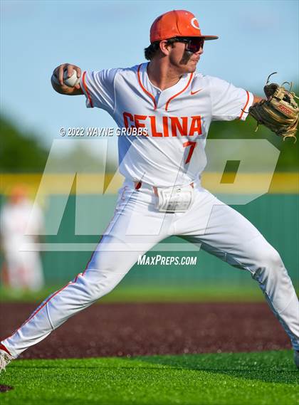 Thumbnail 2 in Spring Hill vs. Celina (UIL 4A Region II Final Game 2) photogallery.