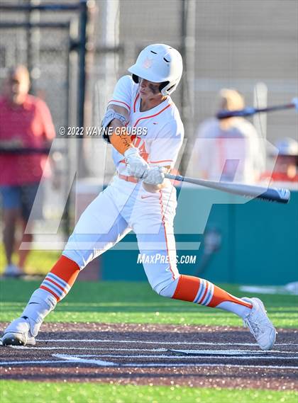 Thumbnail 1 in Spring Hill vs. Celina (UIL 4A Region II Final Game 2) photogallery.