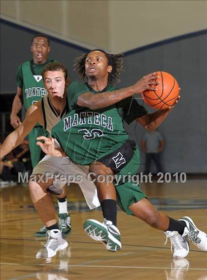 Thumbnail 3 in Manteca @ Vista del Lago (CIF SJS D3 Playoffs) photogallery.