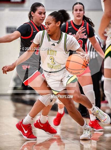 Thumbnail 1 in Ontario Christian vs. Mater Dei photogallery.