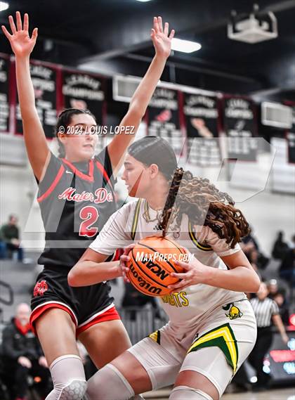 Thumbnail 2 in Ontario Christian vs. Mater Dei photogallery.