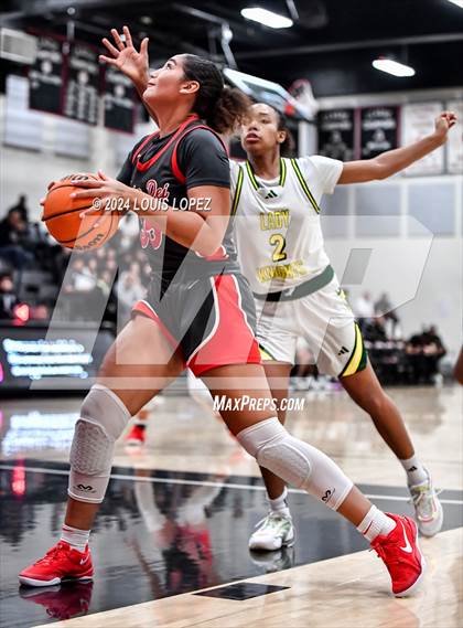Thumbnail 2 in Ontario Christian vs. Mater Dei photogallery.