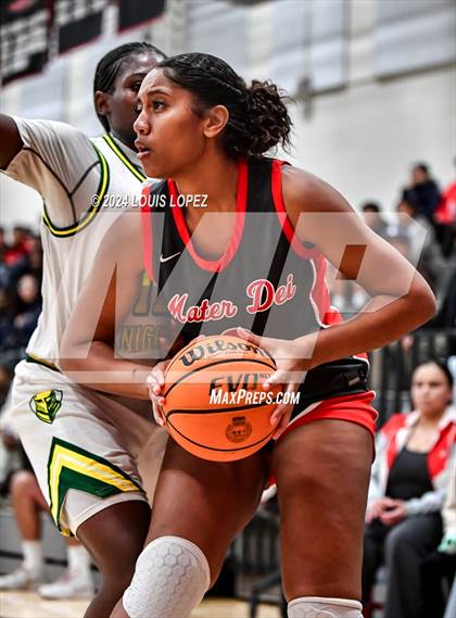 Thumbnail 2 in Ontario Christian vs. Mater Dei photogallery.