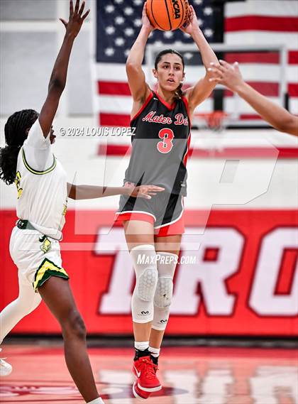 Thumbnail 2 in Ontario Christian vs. Mater Dei photogallery.