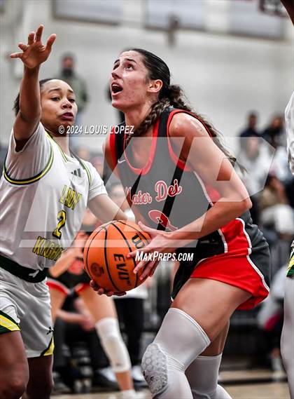 Thumbnail 2 in Ontario Christian vs. Mater Dei photogallery.
