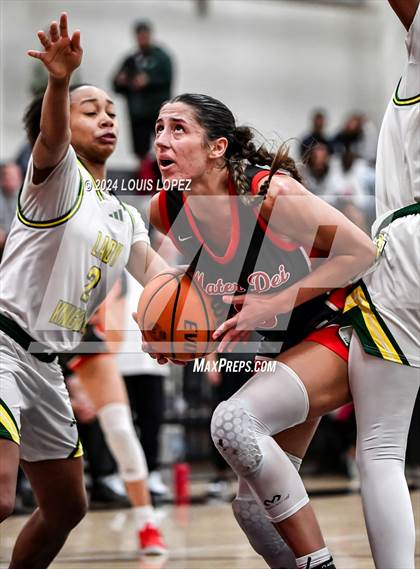 Thumbnail 1 in Ontario Christian vs. Mater Dei photogallery.