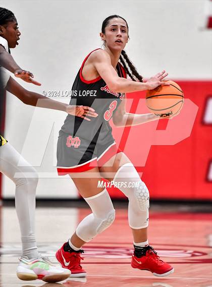Thumbnail 3 in Ontario Christian vs. Mater Dei photogallery.