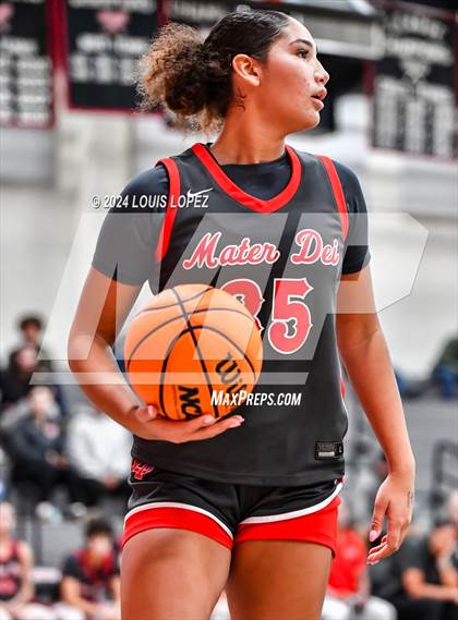 Thumbnail 3 in Ontario Christian vs. Mater Dei photogallery.