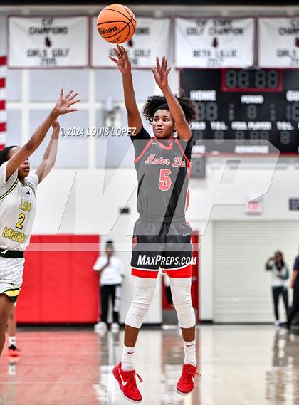 Thumbnail 2 in Ontario Christian vs. Mater Dei photogallery.