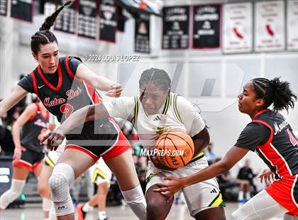 Thumbnail 1 in Ontario Christian vs. Mater Dei photogallery.