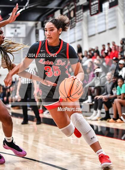Thumbnail 2 in Ontario Christian vs. Mater Dei photogallery.