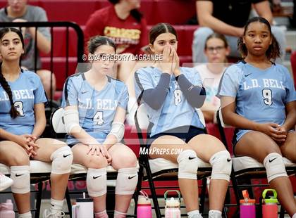 Thumbnail 3 in Bell vs Keller Central photogallery.