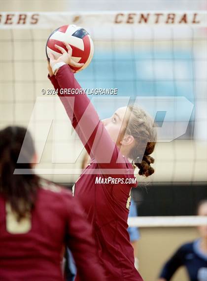 Thumbnail 3 in Bell vs Keller Central photogallery.